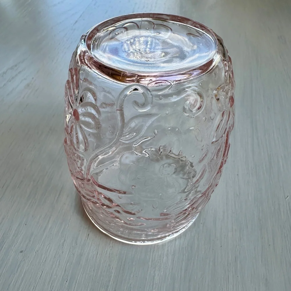 VINTAGE, 1930’S ANTIQUE, PRESSED GLASS WATER CARAFE WITH CUP LID.
